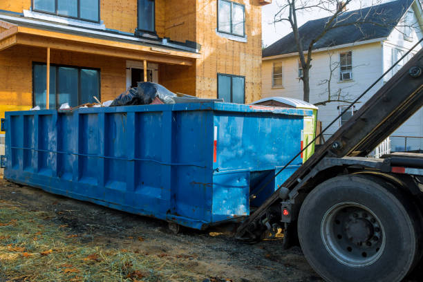 Best Garage Cleanout  in Montrose, MN